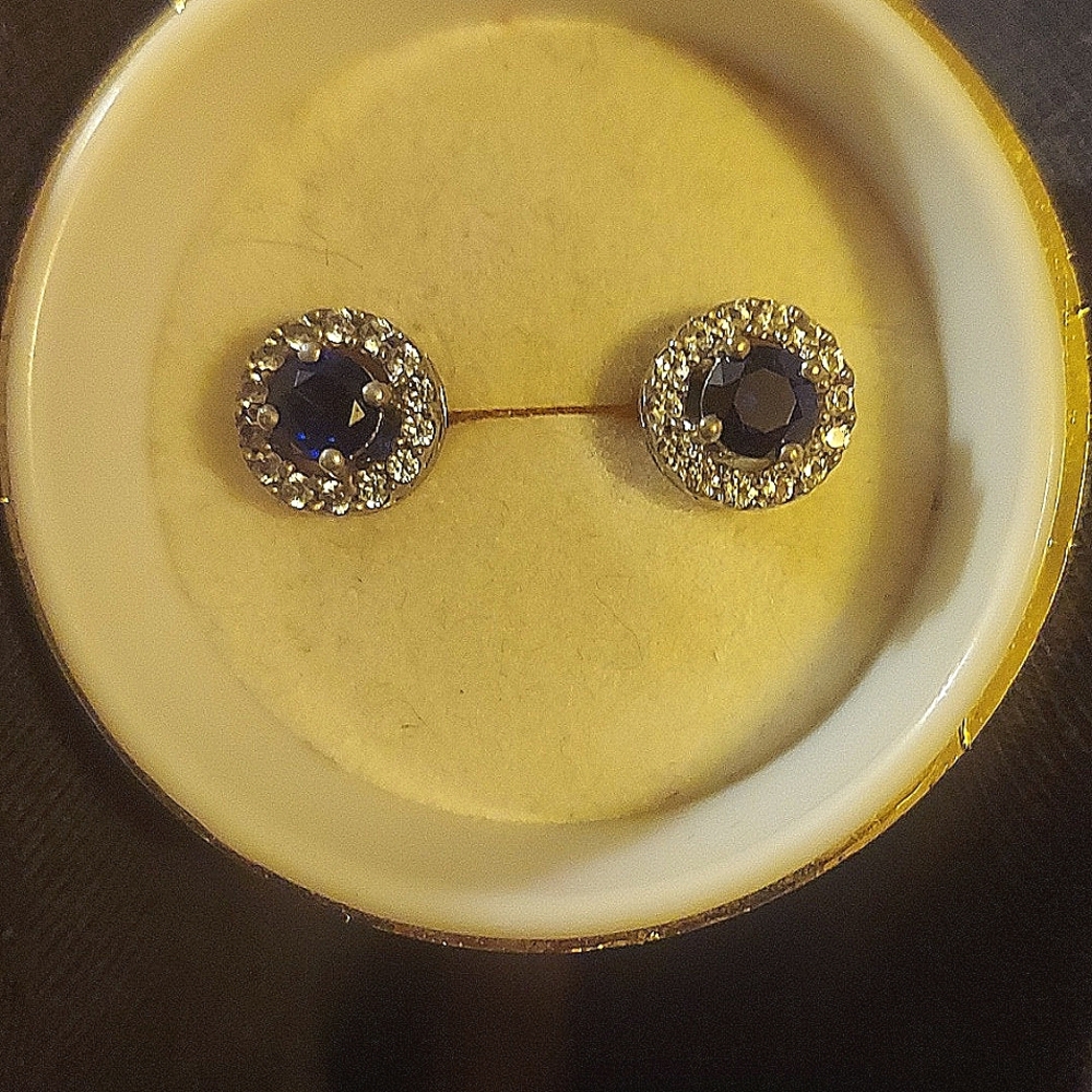 925 sapphire & white earrings with prusher Backs